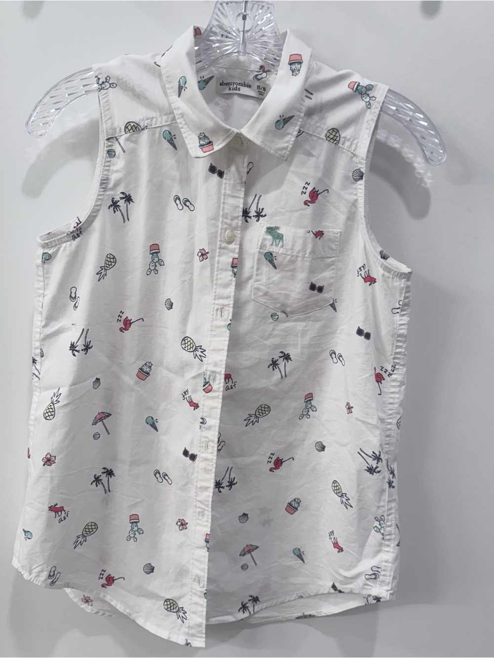 Abercrombie Kids White Sleeveless Button-Up Shirt with Tropical Summer Icons